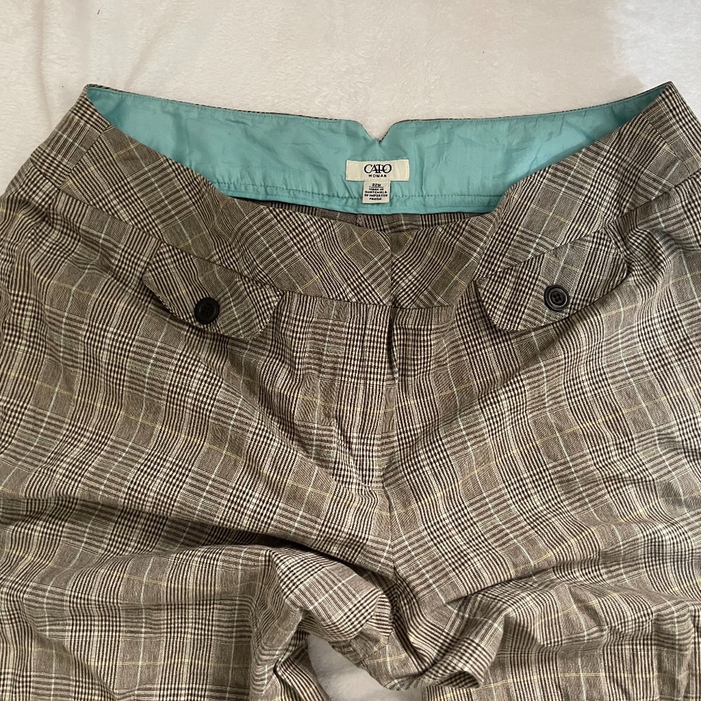 Short Set - Picture 3 of 11